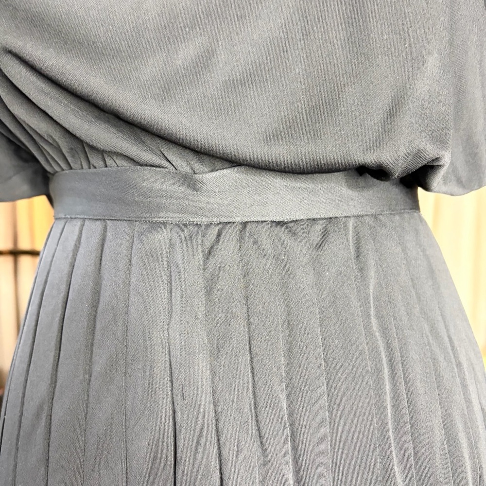 80s Oleg Cassini Gown - Picture 7 of 11